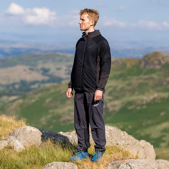 Inov-8 Men's Performance Hybrid Jacket in Black Graphite