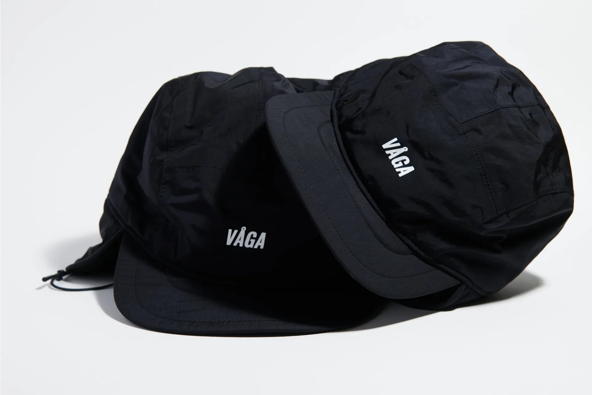 Vaga Padded Hiker Cap in Black