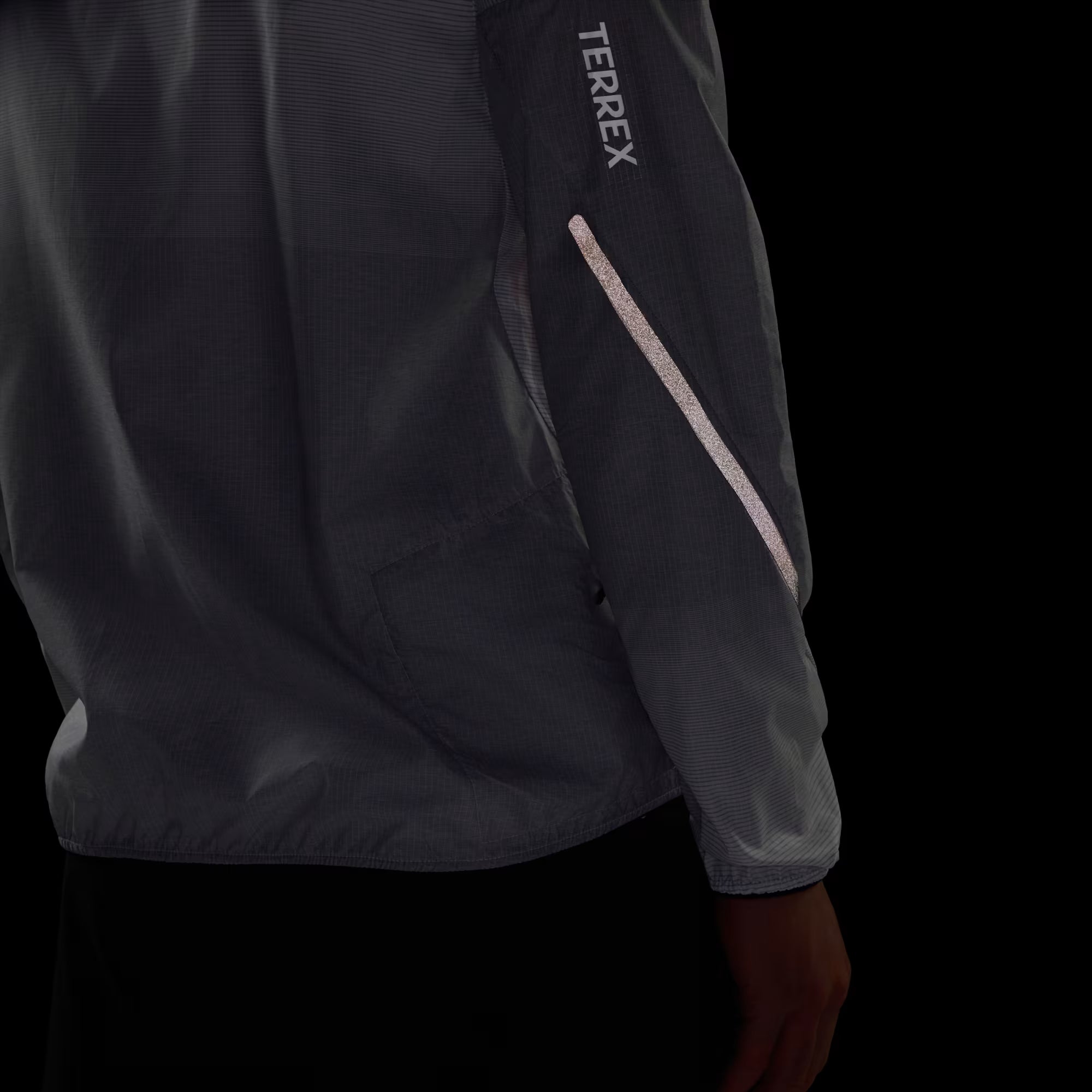 Adidas Men's Xperior CLIMA365 Light Windbreaker in Black/White