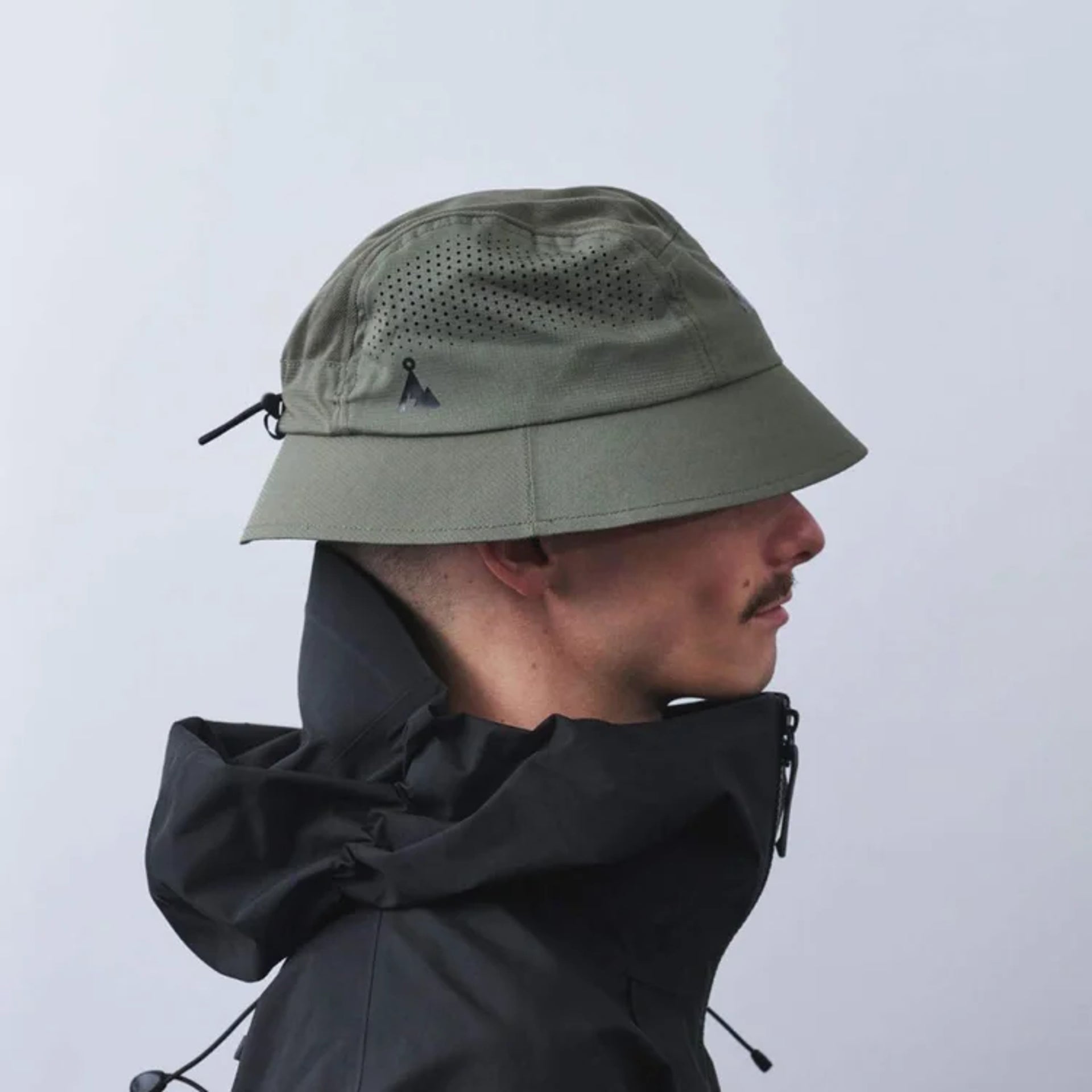 Vaga Feather Bucket Hat in Taupe