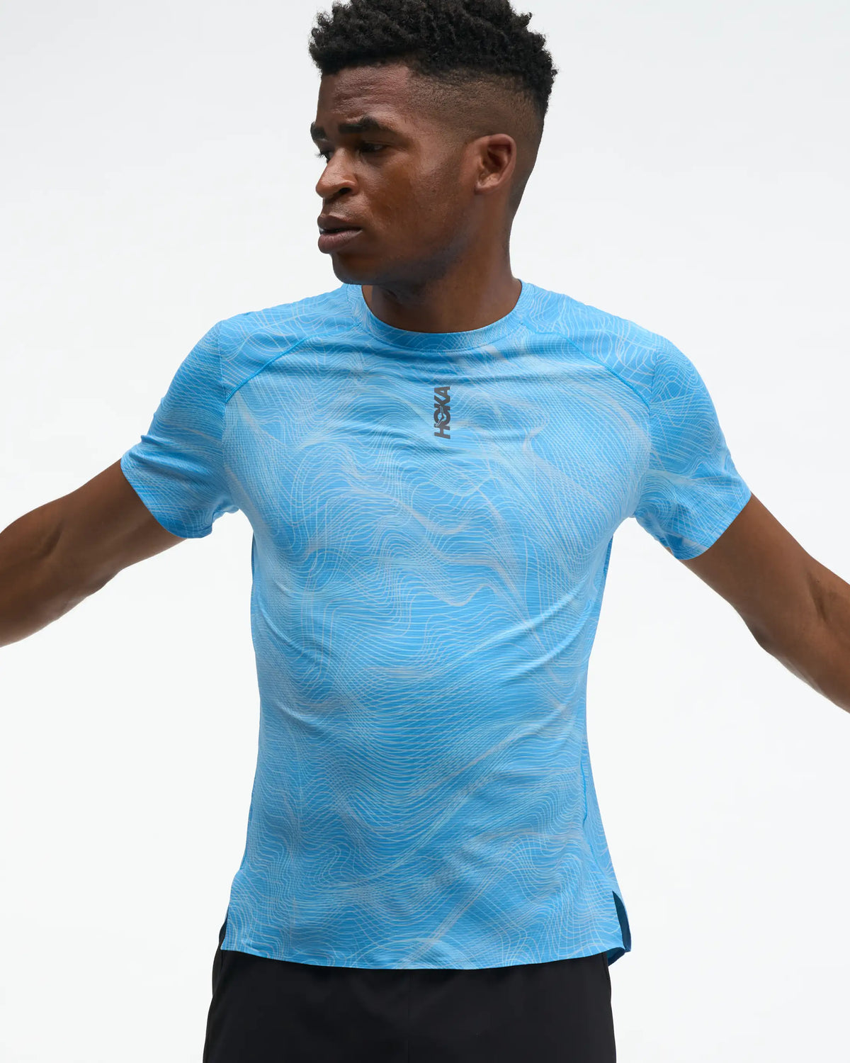 Hoka Men's EveryRun Tee in Mineral Blue Print