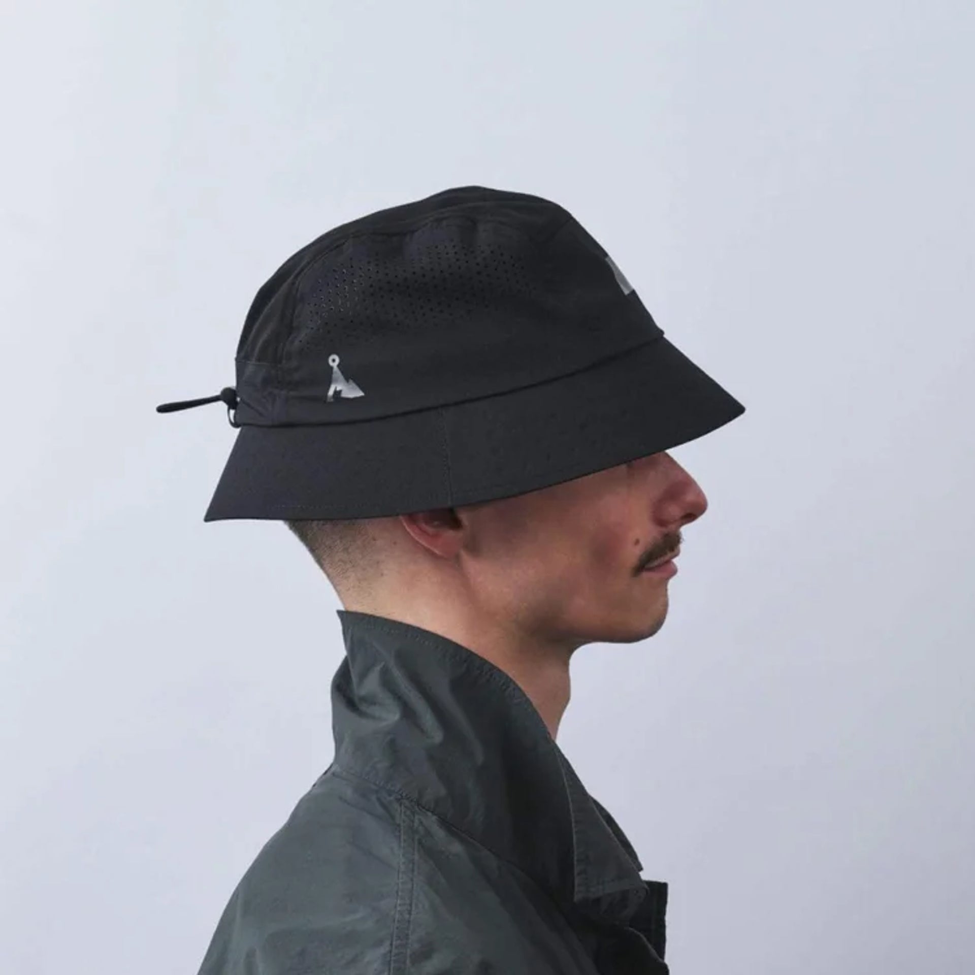 Vaga Feather Bucket Hat in Black