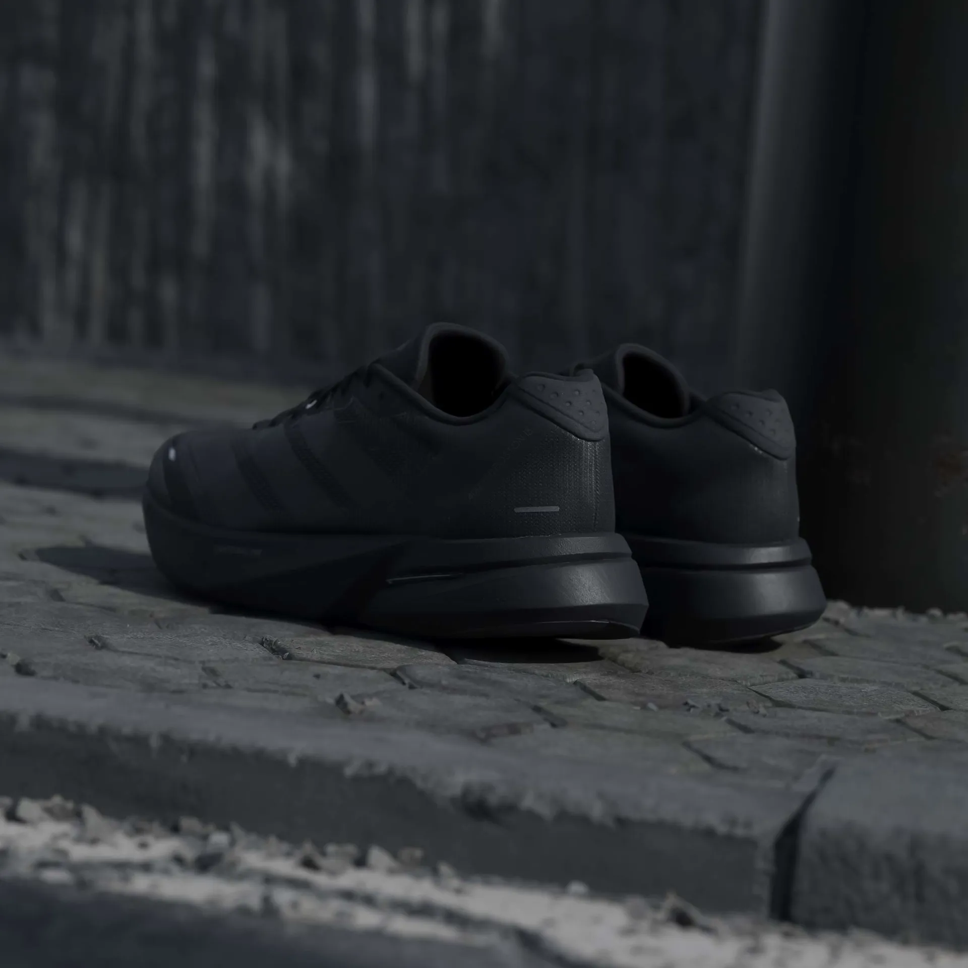Adidas Men's Adizero Boston 13 Shoes in Black/Carbon