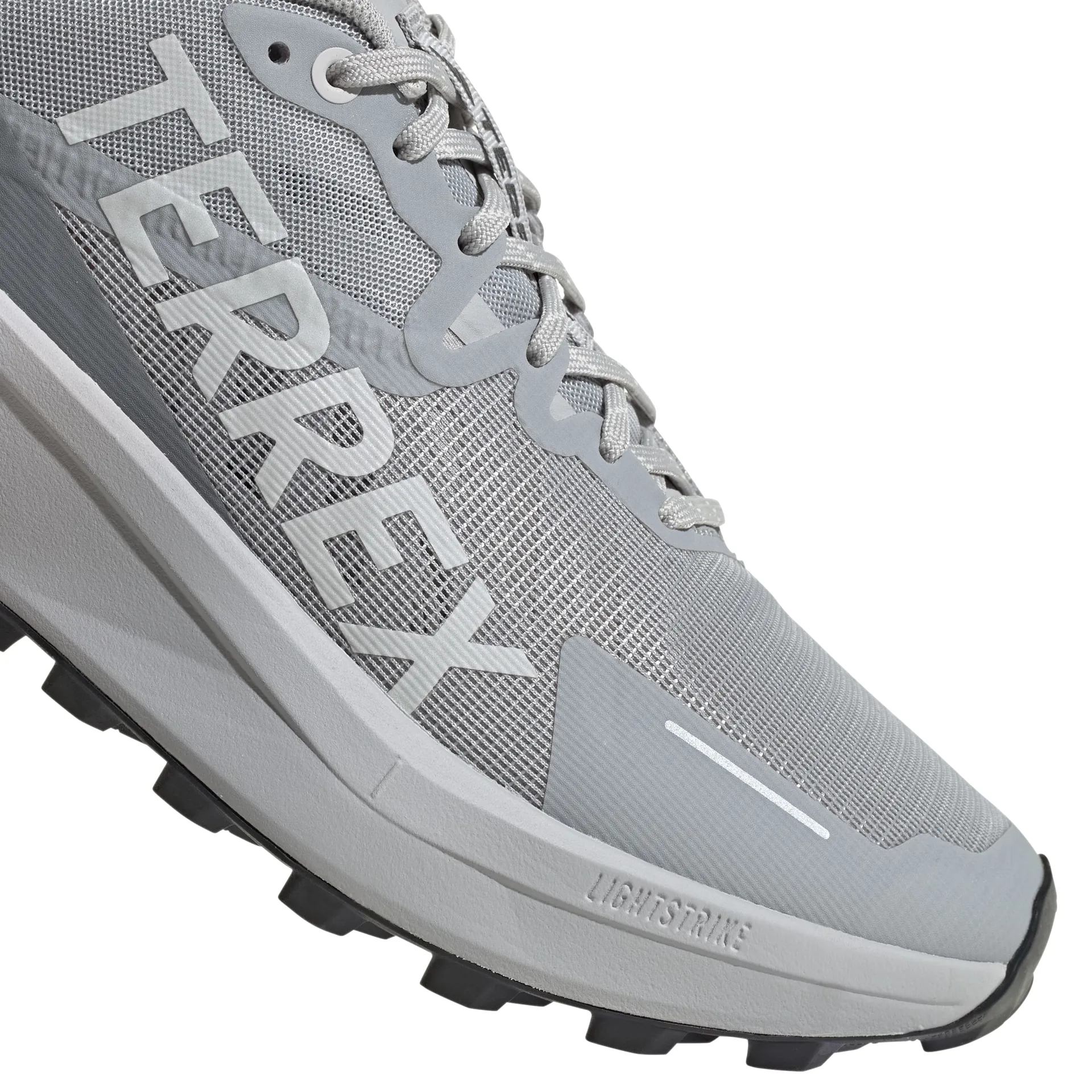 Adidas Men's Terrex Agravic 3 in Grey/White